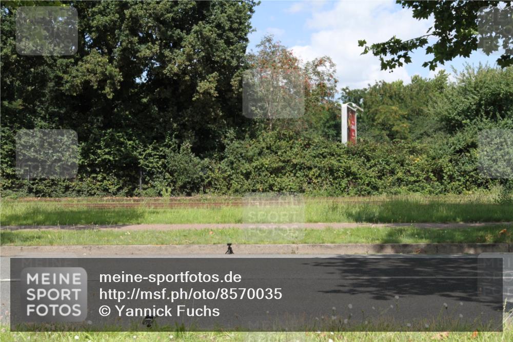 10.08.2025 - GEWOBA Citytriathlon Bremen Yannick Fuchs http://msf.ph/oto/8570035 10.08.2025 14:16:43 Radfahren 20, 41, 64, 121, 152, 173 meine-sportfotos.de