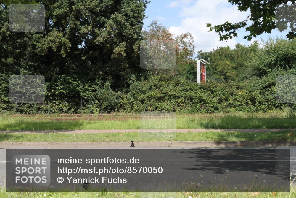 10.08.2025 - GEWOBA Citytriathlon Bremen Yannick Fuchs http://msf.ph/oto/8570050 10.08.2025 14:16:49 Radfahren 20, 32, 41, 78 meine-sportfotos.de