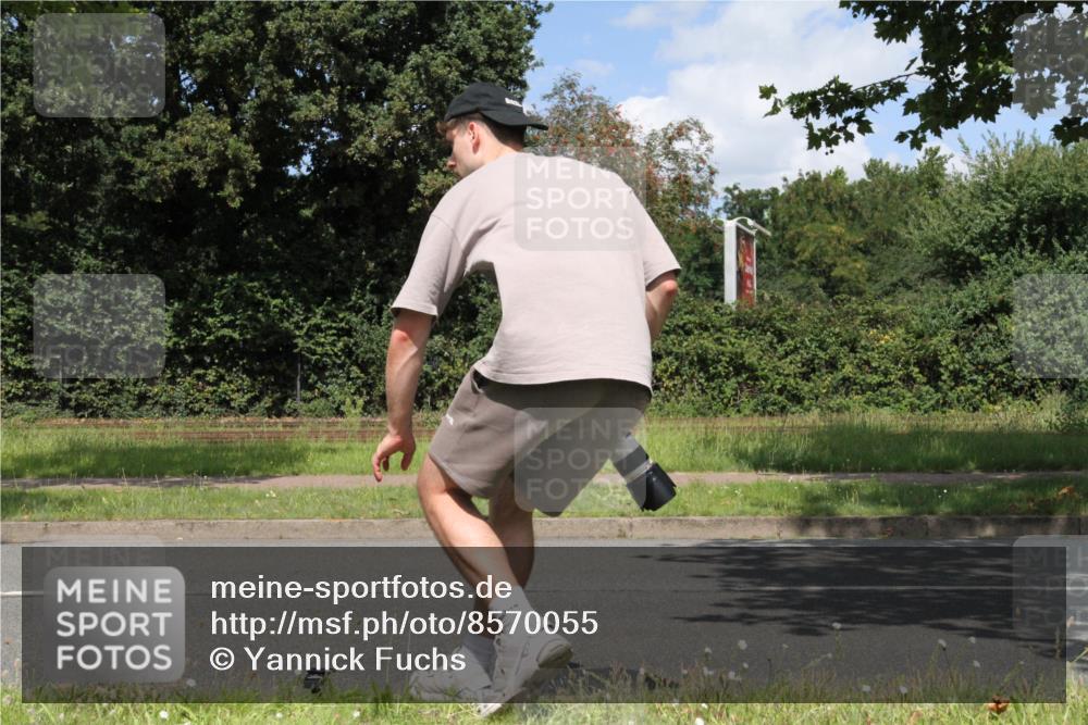 10.08.2025 - GEWOBA Citytriathlon Bremen Yannick Fuchs http://msf.ph/oto/8570055 10.08.2025 14:16:50 Radfahren 20, 32, 41, 78 meine-sportfotos.de