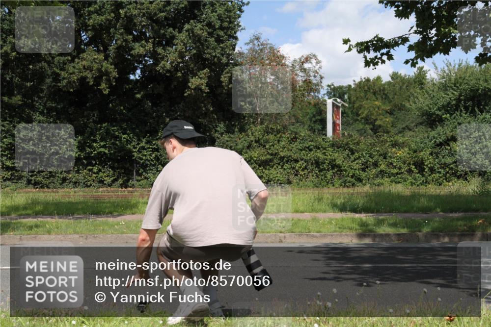 10.08.2025 - GEWOBA Citytriathlon Bremen Yannick Fuchs http://msf.ph/oto/8570056 10.08.2025 14:16:51 Radfahren 20, 32, 41, 78 meine-sportfotos.de