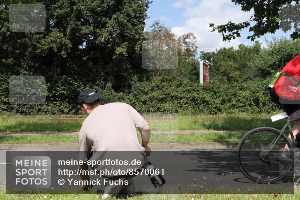 10.08.2025 - GEWOBA Citytriathlon Bremen Yannick Fuchs http://msf.ph/oto/8570061 10.08.2025 14:16:53 Radfahren 20, 32, 41, 78 meine-sportfotos.de