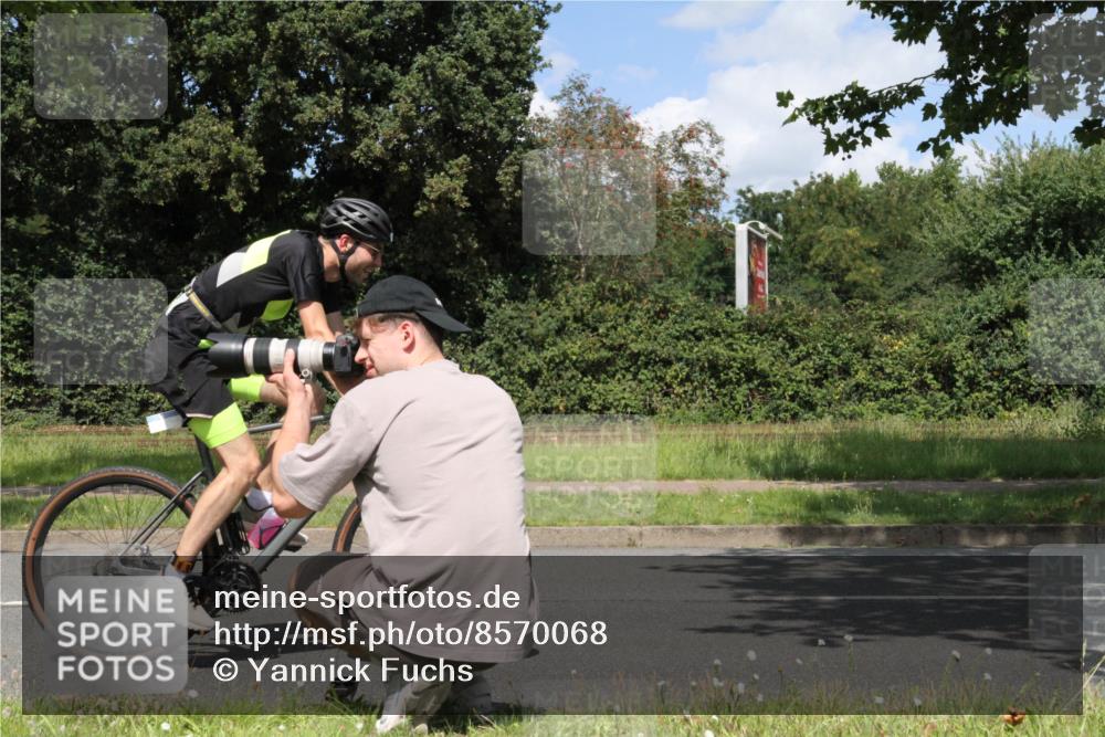 10.08.2025 - GEWOBA Citytriathlon Bremen Yannick Fuchs http://msf.ph/oto/8570068 10.08.2025 14:17:14 Radfahren 58, 78, 136, 164 meine-sportfotos.de