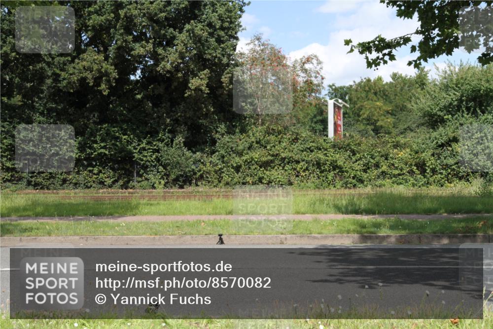 10.08.2025 - GEWOBA Citytriathlon Bremen Yannick Fuchs http://msf.ph/oto/8570082 10.08.2025 14:17:39 Radfahren 4, 127, 304 meine-sportfotos.de