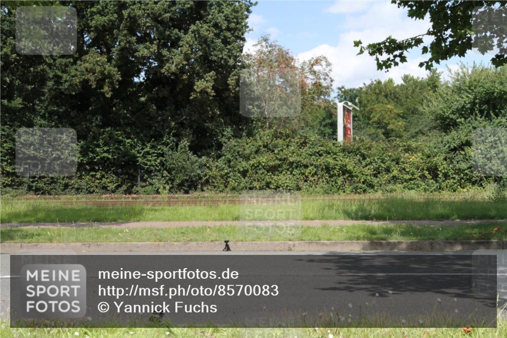 10.08.2025 - GEWOBA Citytriathlon Bremen Yannick Fuchs http://msf.ph/oto/8570083 10.08.2025 14:17:39 Radfahren 4, 127, 304 meine-sportfotos.de
