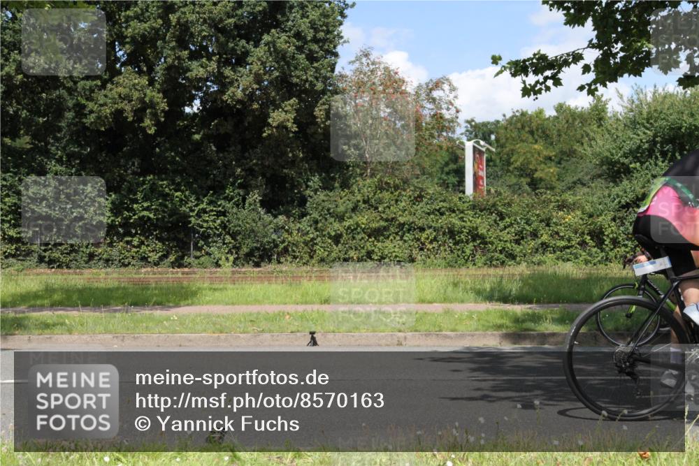 10.08.2025 - GEWOBA Citytriathlon Bremen Yannick Fuchs http://msf.ph/oto/8570163 10.08.2025 14:18:48 Radfahren 30, 50, 81, 106, 116, 131, 261, 264, 314 meine-sportfotos.de