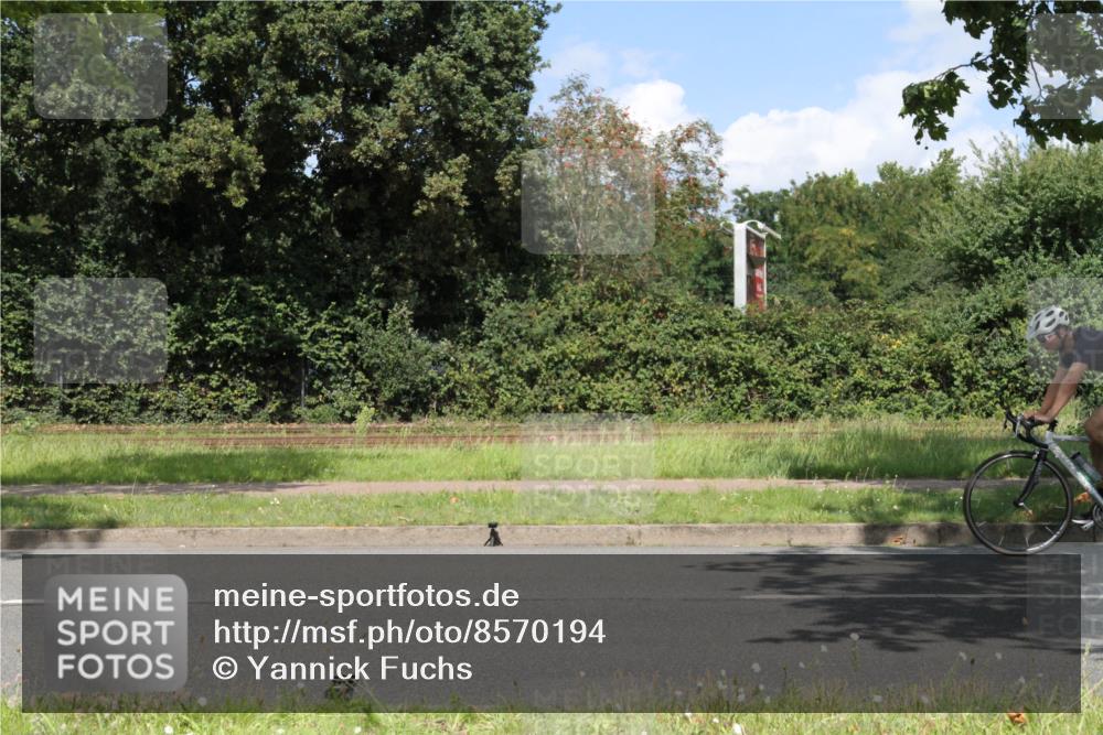 10.08.2025 - GEWOBA Citytriathlon Bremen Yannick Fuchs http://msf.ph/oto/8570194 10.08.2025 14:19:17 Radfahren 124, 126, 139, 162, 201, 227, 239, 254 meine-sportfotos.de