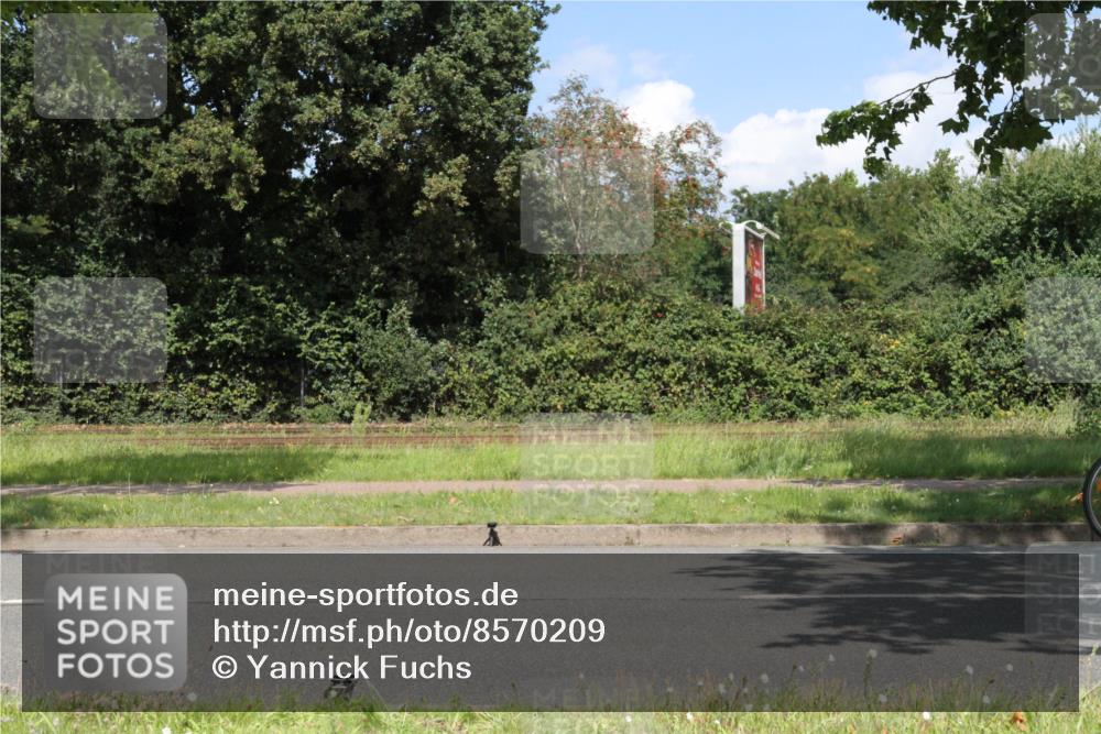 10.08.2025 - GEWOBA Citytriathlon Bremen Yannick Fuchs http://msf.ph/oto/8570209 10.08.2025 14:19:25 Radfahren 84, 124, 126, 162, 201, 227, 239, 254 meine-sportfotos.de
