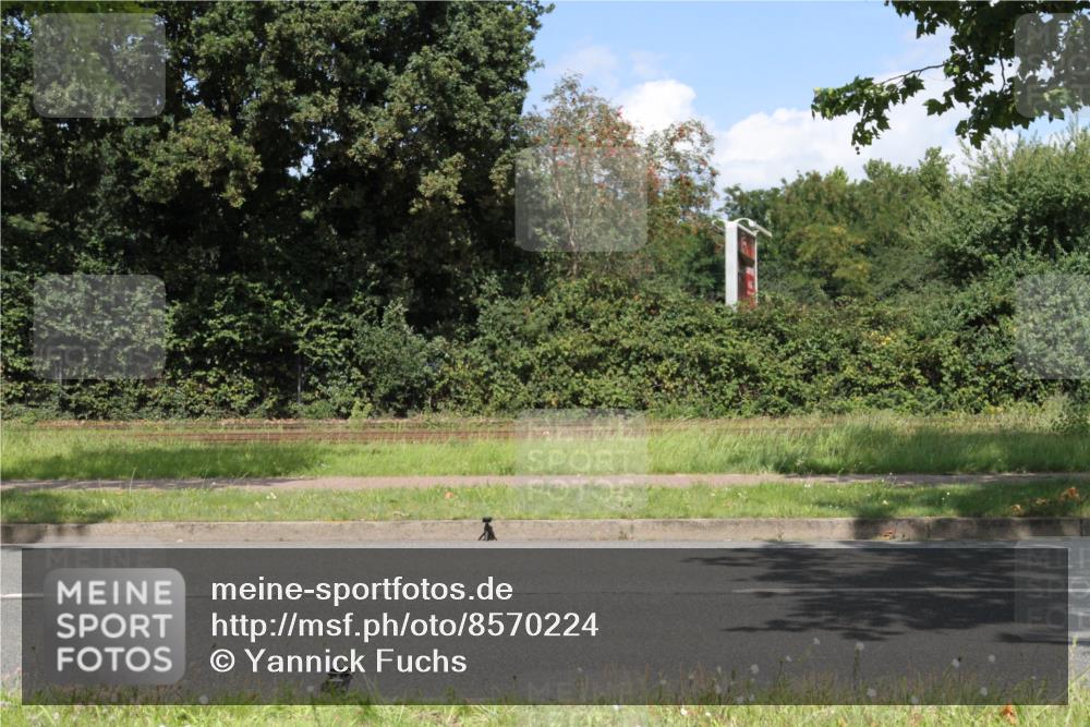 10.08.2025 - GEWOBA Citytriathlon Bremen Yannick Fuchs http://msf.ph/oto/8570224 10.08.2025 14:19:31 Radfahren 84, 124, 170, 227, 239, 254, 287 meine-sportfotos.de