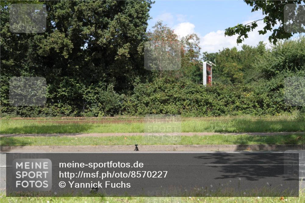 10.08.2025 - GEWOBA Citytriathlon Bremen Yannick Fuchs http://msf.ph/oto/8570227 10.08.2025 14:19:32 Radfahren 84, 124, 170, 227, 239, 287 meine-sportfotos.de