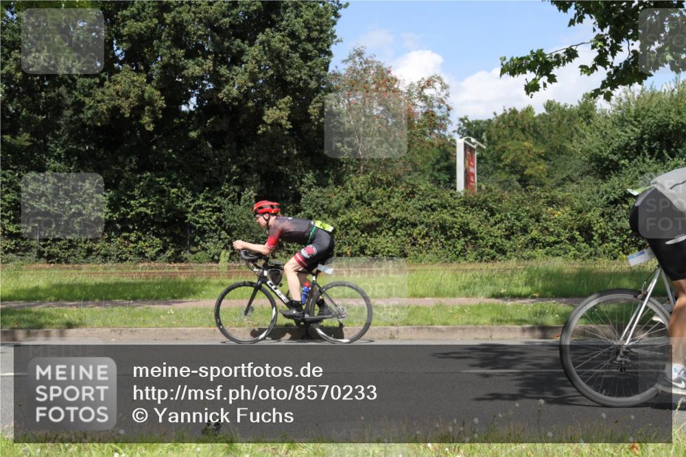10.08.2025 - GEWOBA Citytriathlon Bremen Yannick Fuchs http://msf.ph/oto/8570233 10.08.2025 14:19:38 Radfahren 59, 84, 170, 174, 287 meine-sportfotos.de