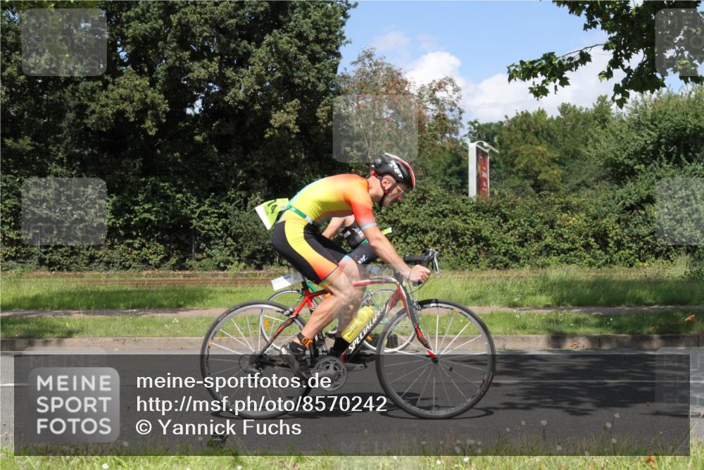 10.08.2025 - GEWOBA Citytriathlon Bremen Yannick Fuchs http://msf.ph/oto/8570242 10.08.2025 14:19:45 Radfahren 36, 59, 84, 170, 174, 287 meine-sportfotos.de