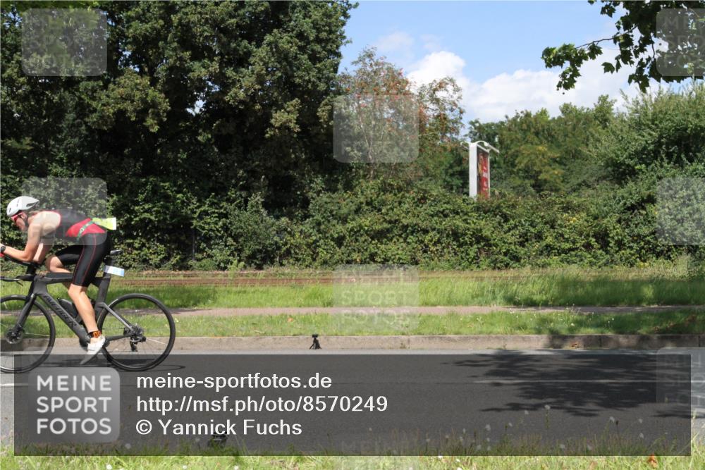 10.08.2025 - GEWOBA Citytriathlon Bremen Yannick Fuchs http://msf.ph/oto/8570249 10.08.2025 14:19:49 Radfahren 36, 59, 170, 174, 287 meine-sportfotos.de