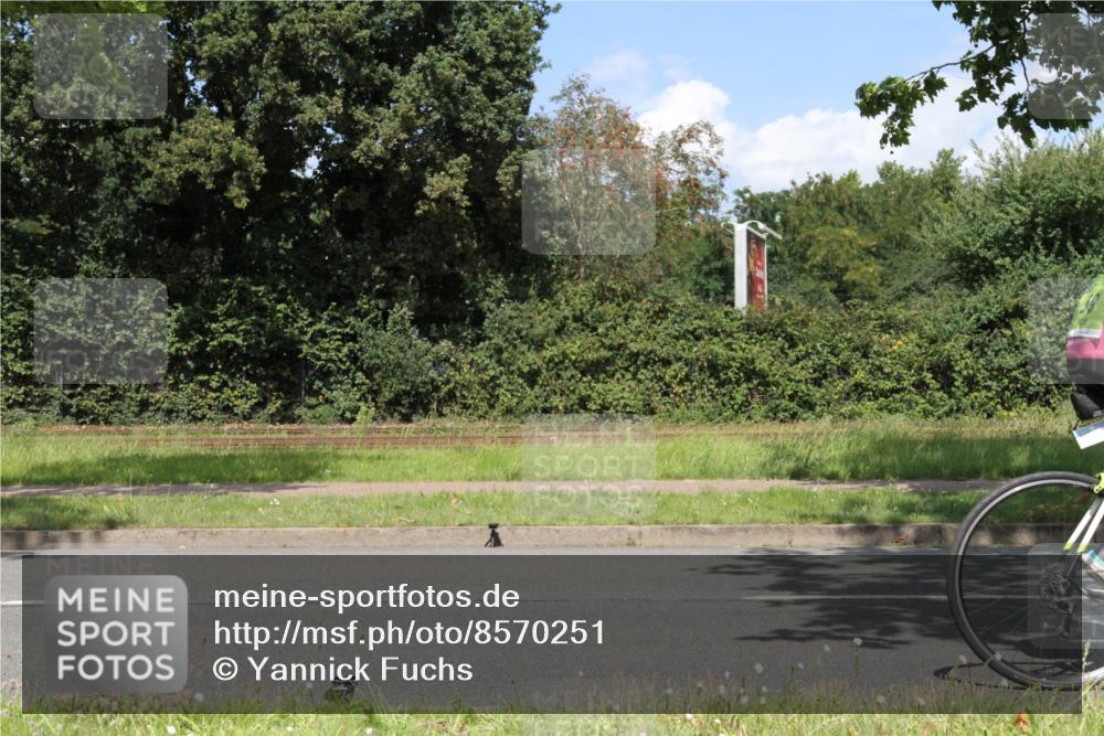 10.08.2025 - GEWOBA Citytriathlon Bremen Yannick Fuchs http://msf.ph/oto/8570251 10.08.2025 14:19:50 Radfahren 36, 59, 170, 174, 287 meine-sportfotos.de