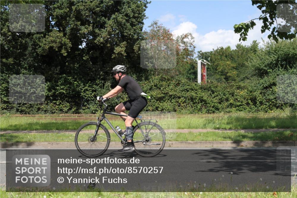 10.08.2025 - GEWOBA Citytriathlon Bremen Yannick Fuchs http://msf.ph/oto/8570257 10.08.2025 14:19:53 Radfahren 36, 59, 170, 174, 195, 287 meine-sportfotos.de