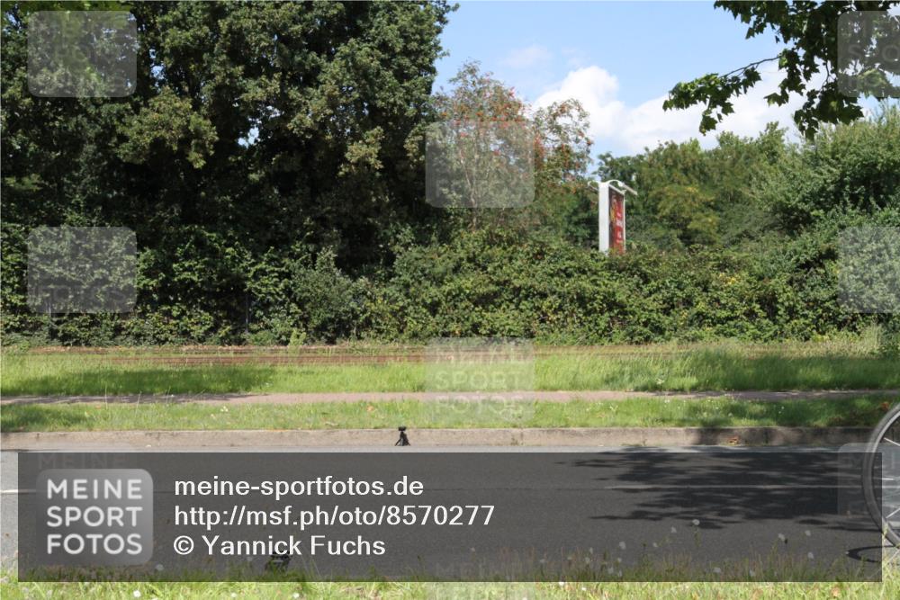 10.08.2025 - GEWOBA Citytriathlon Bremen Yannick Fuchs http://msf.ph/oto/8570277 10.08.2025 14:20:16 Radfahren 18, 29, 52, 130, 195, 197, 238, 256, 257 meine-sportfotos.de