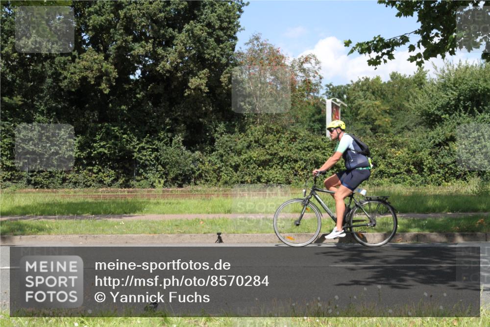 10.08.2025 - GEWOBA Citytriathlon Bremen Yannick Fuchs http://msf.ph/oto/8570284 10.08.2025 14:20:33 Radfahren 11, 28, 29, 35, 67, 69, 80, 216, 229, 274, 281 meine-sportfotos.de