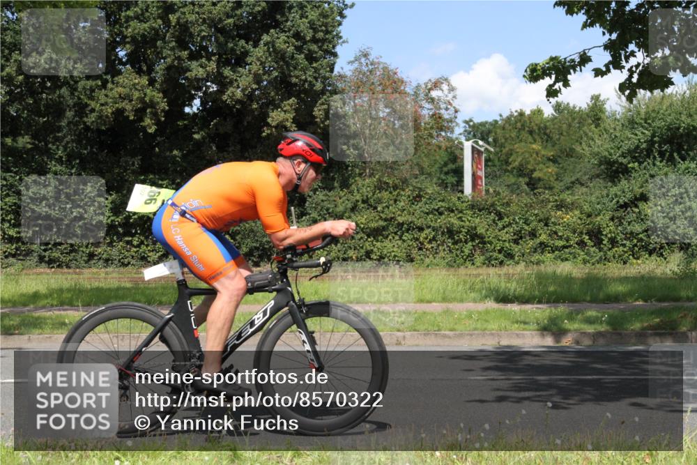 10.08.2025 - GEWOBA Citytriathlon Bremen Yannick Fuchs http://msf.ph/oto/8570322 10.08.2025 14:21:06 Radfahren 6, 19, 73, 142, 157, 191, 266 meine-sportfotos.de