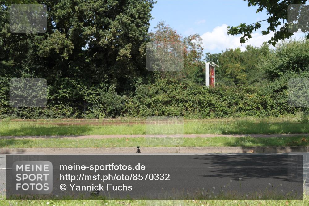 10.08.2025 - GEWOBA Citytriathlon Bremen Yannick Fuchs http://msf.ph/oto/8570332 10.08.2025 14:21:18 Radfahren 6 meine-sportfotos.de