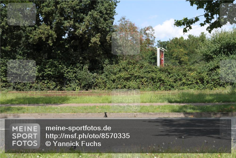 10.08.2025 - GEWOBA Citytriathlon Bremen Yannick Fuchs http://msf.ph/oto/8570335 10.08.2025 14:21:19 Radfahren 6, 177 meine-sportfotos.de