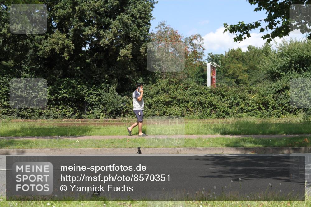 10.08.2025 - GEWOBA Citytriathlon Bremen Yannick Fuchs http://msf.ph/oto/8570351 10.08.2025 14:21:24 Radfahren 6, 177 meine-sportfotos.de