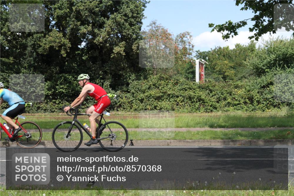 10.08.2025 - GEWOBA Citytriathlon Bremen Yannick Fuchs http://msf.ph/oto/8570368 10.08.2025 14:21:50 Radfahren 9, 140, 160, 211, 283, 334 meine-sportfotos.de