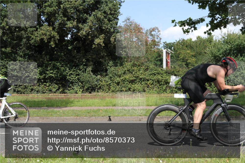 10.08.2025 - GEWOBA Citytriathlon Bremen Yannick Fuchs http://msf.ph/oto/8570373 10.08.2025 14:21:55 Radfahren 160, 211, 253, 283, 334 meine-sportfotos.de
