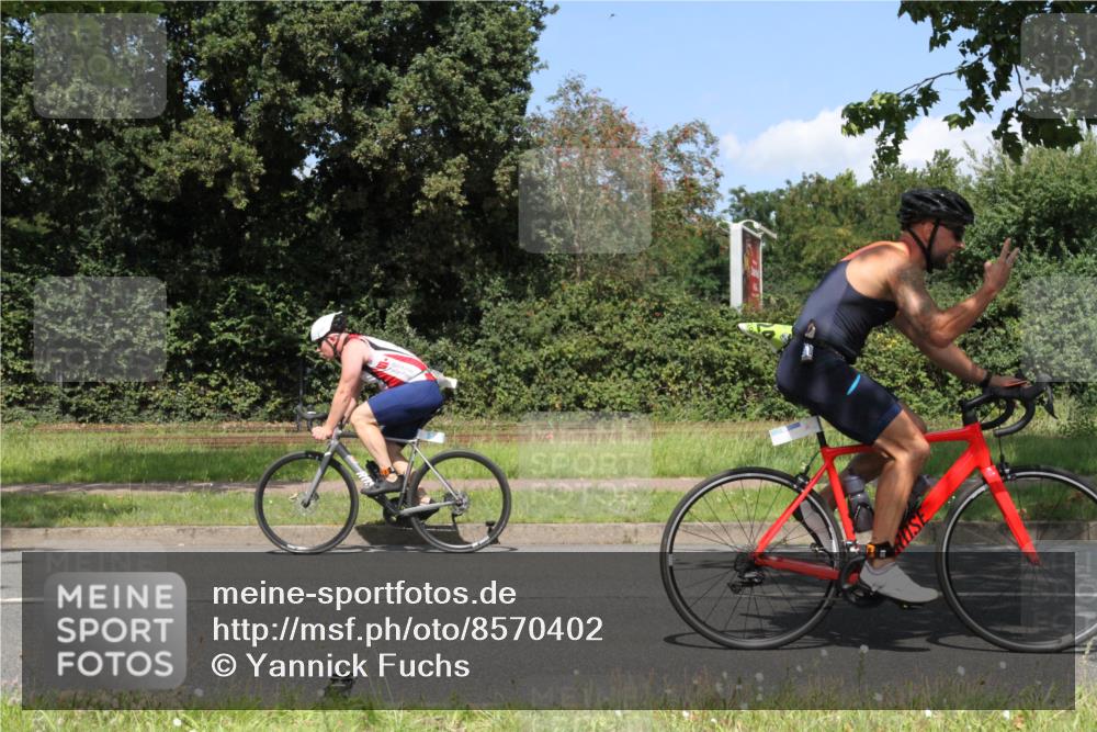 10.08.2025 - GEWOBA Citytriathlon Bremen Yannick Fuchs http://msf.ph/oto/8570402 10.08.2025 14:22:12 Radfahren 109, 186, 215, 224, 253, 258 meine-sportfotos.de