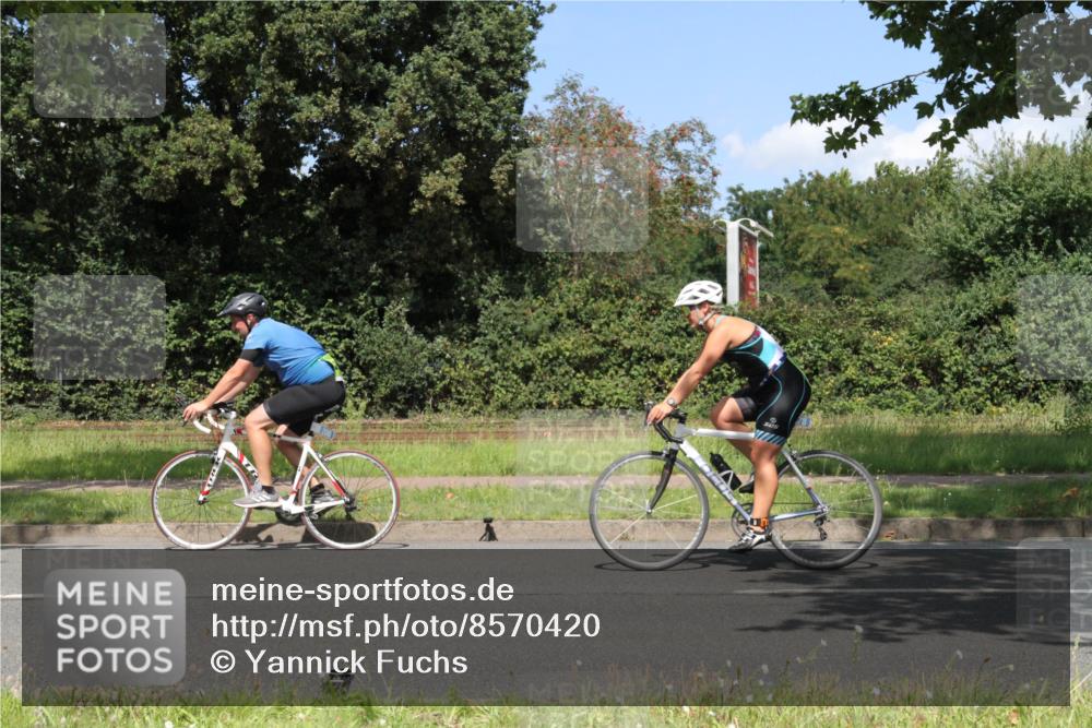 10.08.2025 - GEWOBA Citytriathlon Bremen Yannick Fuchs http://msf.ph/oto/8570420 10.08.2025 14:22:20 Radfahren 109, 186, 215, 217, 224, 258, 259, 262 meine-sportfotos.de