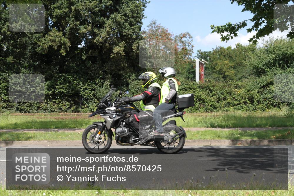 10.08.2025 - GEWOBA Citytriathlon Bremen Yannick Fuchs http://msf.ph/oto/8570425 10.08.2025 14:22:22 Radfahren 109, 186, 215, 217, 224, 242, 258, 259, 262 meine-sportfotos.de