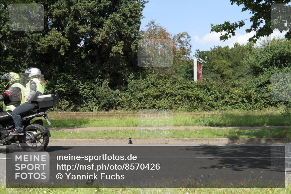 10.08.2025 - GEWOBA Citytriathlon Bremen Yannick Fuchs http://msf.ph/oto/8570426 10.08.2025 14:22:22 Radfahren 109, 186, 215, 217, 224, 242, 258, 259, 262 meine-sportfotos.de