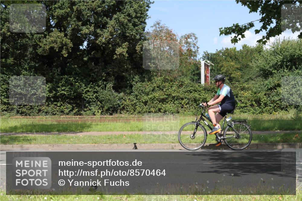 10.08.2025 - GEWOBA Citytriathlon Bremen Yannick Fuchs http://msf.ph/oto/8570464 10.08.2025 14:23:09 Radfahren 163, 200, 209, 213, 222, 246, 249, 252, 288, 289, 423, 431, 478, 480 meine-sportfotos.de