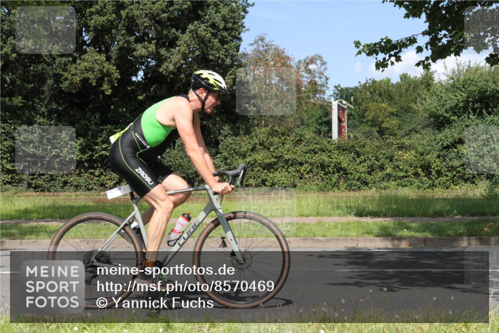 10.08.2025 - GEWOBA Citytriathlon Bremen Yannick Fuchs http://msf.ph/oto/8570469 10.08.2025 14:23:14 Radfahren 154, 163, 200, 209, 213, 222, 225, 249, 423, 431, 478, 480 meine-sportfotos.de