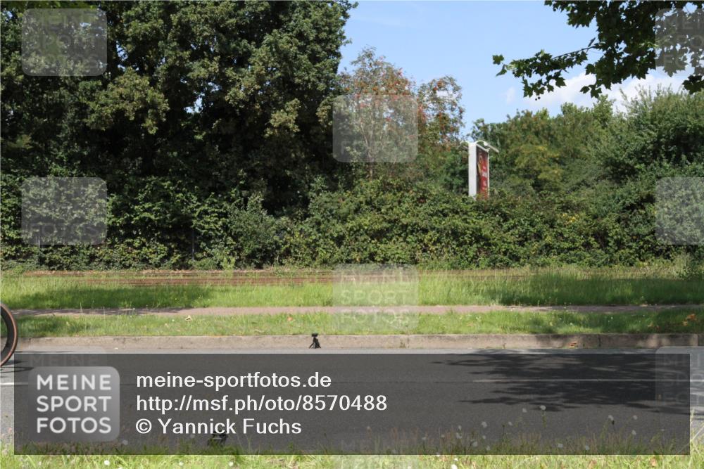 10.08.2025 - GEWOBA Citytriathlon Bremen Yannick Fuchs http://msf.ph/oto/8570488 10.08.2025 14:23:23 Radfahren 99, 154, 200, 209, 213, 222, 225, 250, 251, 317, 423, 431, 478, 480 meine-sportfotos.de
