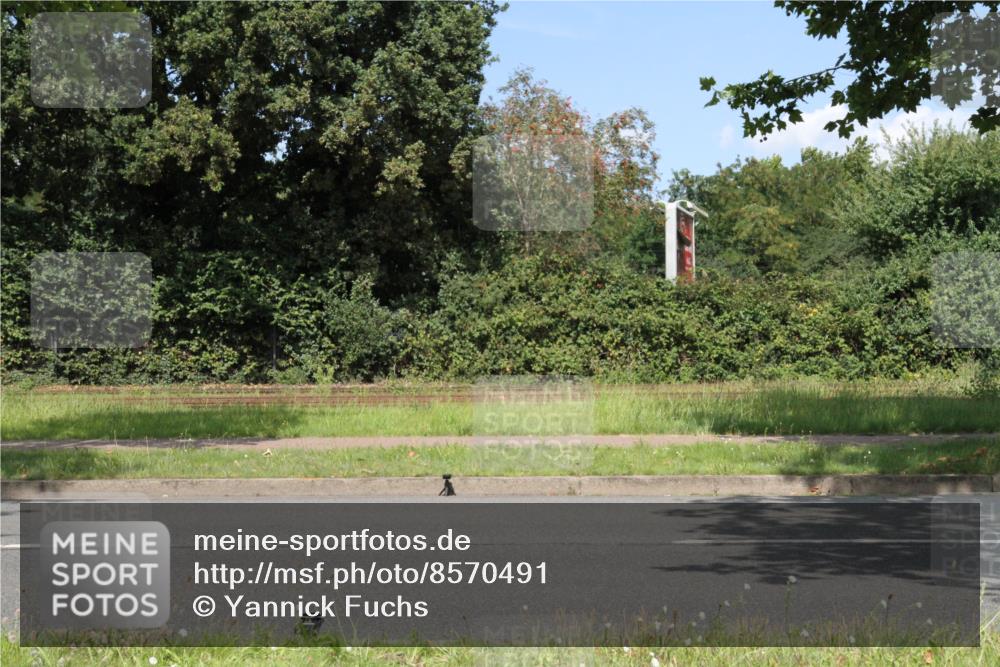 10.08.2025 - GEWOBA Citytriathlon Bremen Yannick Fuchs http://msf.ph/oto/8570491 10.08.2025 14:23:25 Radfahren 99, 154, 200, 209, 213, 222, 225, 250, 251, 317, 423, 478, 480 meine-sportfotos.de