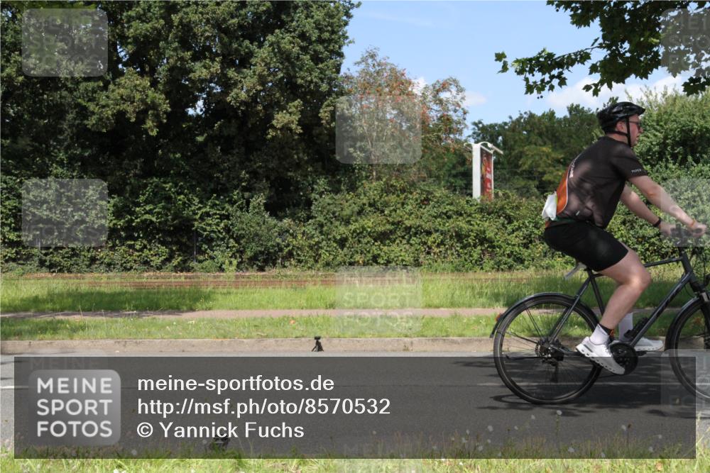 10.08.2025 - GEWOBA Citytriathlon Bremen Yannick Fuchs http://msf.ph/oto/8570532 10.08.2025 14:23:52 Radfahren 128, 158, 221, 234 meine-sportfotos.de
