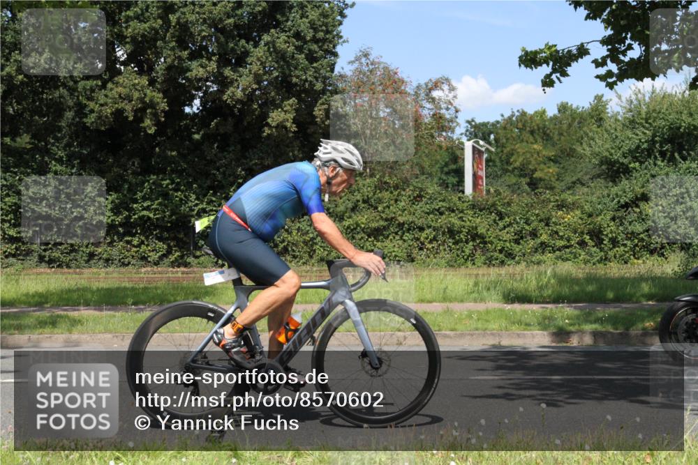 10.08.2025 - GEWOBA Citytriathlon Bremen Yannick Fuchs http://msf.ph/oto/8570602 10.08.2025 14:25:24 Radfahren 49, 85, 208, 267, 270, 323, 326, 336, 462, 479 meine-sportfotos.de