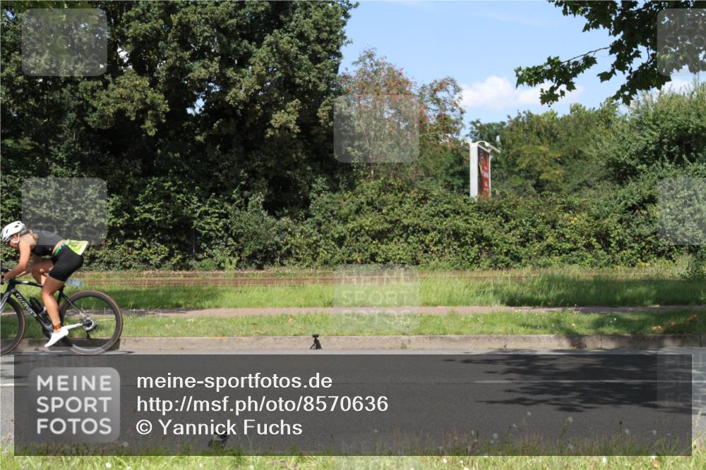 10.08.2025 - GEWOBA Citytriathlon Bremen Yannick Fuchs http://msf.ph/oto/8570636 10.08.2025 14:25:52 Radfahren 167, 181, 273, 331, 446, 499 meine-sportfotos.de