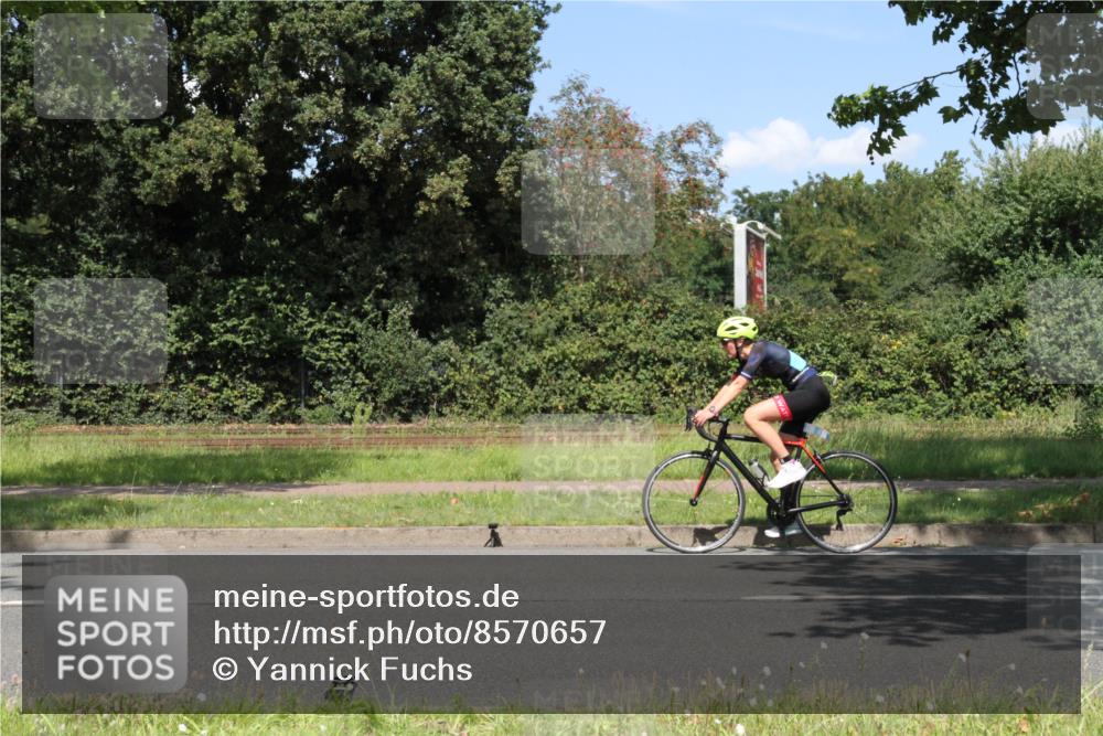 10.08.2025 - GEWOBA Citytriathlon Bremen Yannick Fuchs http://msf.ph/oto/8570657 10.08.2025 14:26:01 Radfahren 167, 181, 220, 231, 273, 325, 331, 446 meine-sportfotos.de