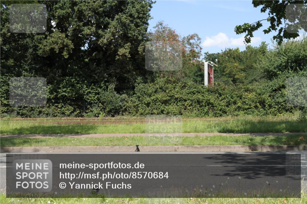 10.08.2025 - GEWOBA Citytriathlon Bremen Yannick Fuchs http://msf.ph/oto/8570684 10.08.2025 14:26:12 Radfahren 181, 220, 231, 273, 278, 325, 331 meine-sportfotos.de