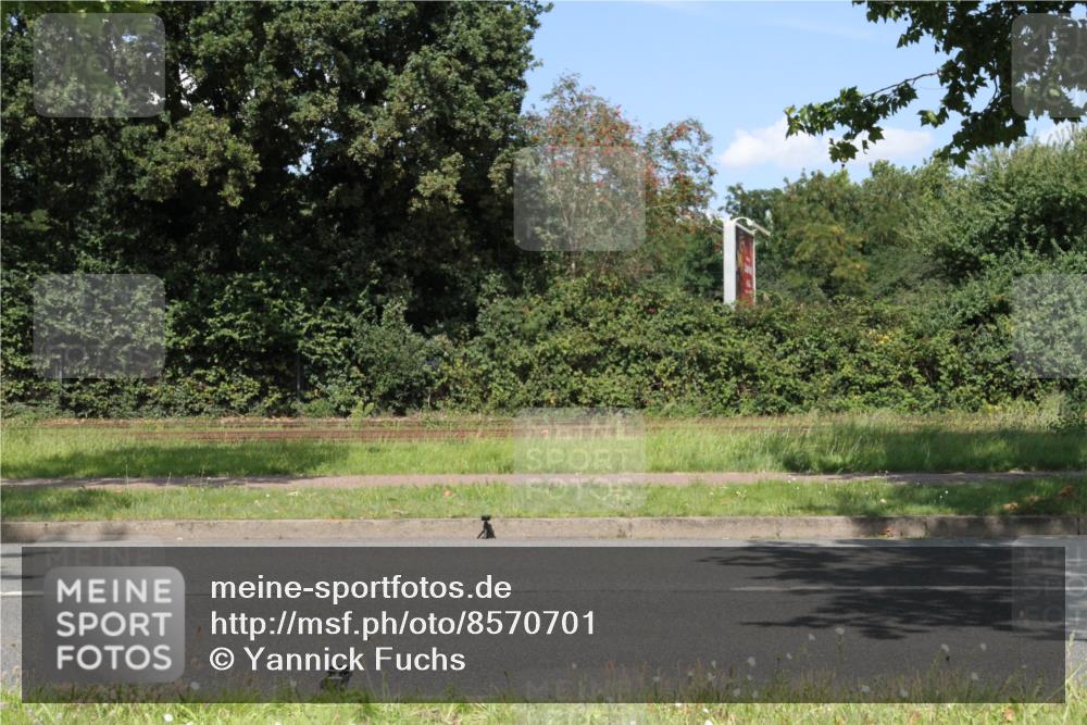 10.08.2025 - GEWOBA Citytriathlon Bremen Yannick Fuchs http://msf.ph/oto/8570701 10.08.2025 14:26:18 Radfahren 220, 231, 278, 325, 360, 404 meine-sportfotos.de