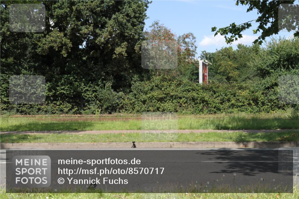 10.08.2025 - GEWOBA Citytriathlon Bremen Yannick Fuchs http://msf.ph/oto/8570717 10.08.2025 14:26:23 Radfahren 231, 278, 360, 404, 453, 532 meine-sportfotos.de