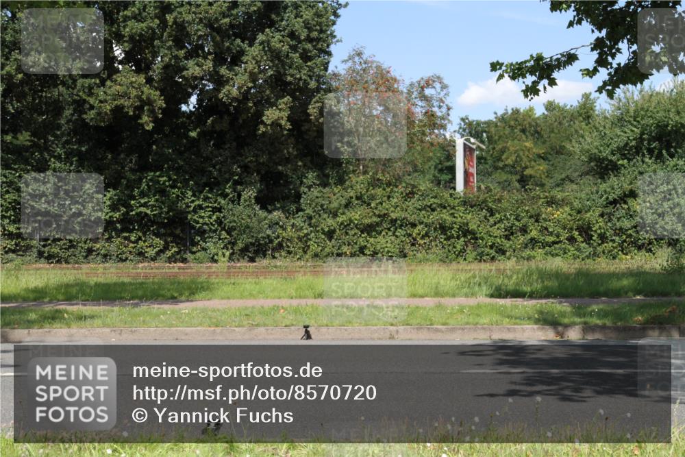 10.08.2025 - GEWOBA Citytriathlon Bremen Yannick Fuchs http://msf.ph/oto/8570720 10.08.2025 14:26:24 Radfahren 278, 360, 404, 453, 532 meine-sportfotos.de