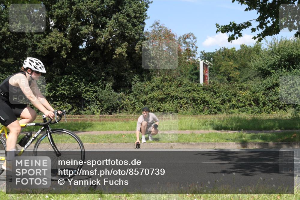 10.08.2025 - GEWOBA Citytriathlon Bremen Yannick Fuchs http://msf.ph/oto/8570739 10.08.2025 14:26:32 Radfahren 358, 360, 404, 453, 532 meine-sportfotos.de