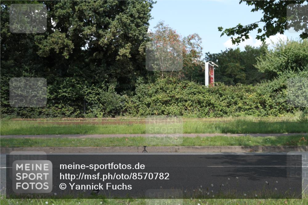 10.08.2025 - GEWOBA Citytriathlon Bremen Yannick Fuchs http://msf.ph/oto/8570782 10.08.2025 14:27:28 Radfahren 120, 156, 286, 320, 363, 441 meine-sportfotos.de