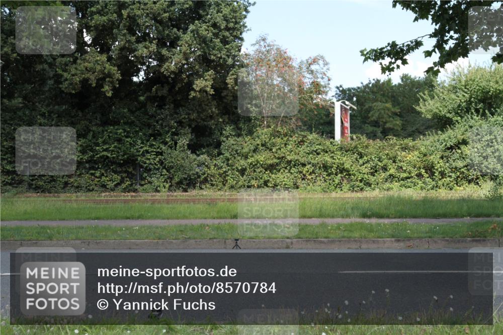 10.08.2025 - GEWOBA Citytriathlon Bremen Yannick Fuchs http://msf.ph/oto/8570784 10.08.2025 14:27:28 Radfahren 120, 156, 286, 320, 363, 441 meine-sportfotos.de