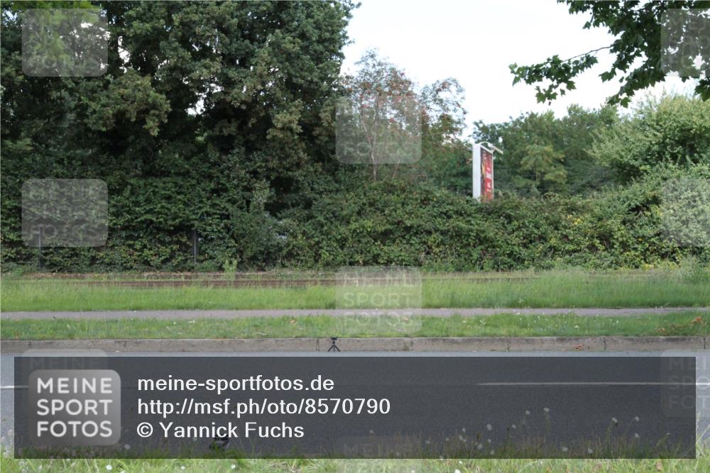 10.08.2025 - GEWOBA Citytriathlon Bremen Yannick Fuchs http://msf.ph/oto/8570790 10.08.2025 14:27:30 Radfahren 120, 156, 286, 320, 363, 441 meine-sportfotos.de
