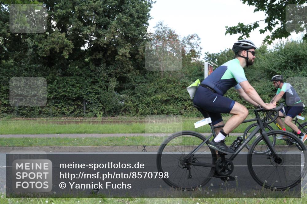 10.08.2025 - GEWOBA Citytriathlon Bremen Yannick Fuchs http://msf.ph/oto/8570798 10.08.2025 14:27:33 Radfahren 120, 156, 320, 363 meine-sportfotos.de