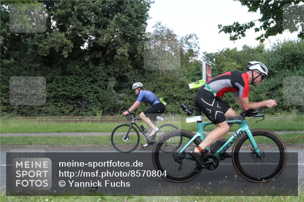 10.08.2025 - GEWOBA Citytriathlon Bremen Yannick Fuchs http://msf.ph/oto/8570804 10.08.2025 14:27:36 Radfahren 120, 156, 194, 320, 363 meine-sportfotos.de