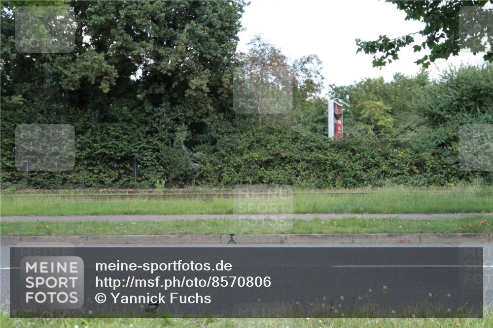 10.08.2025 - GEWOBA Citytriathlon Bremen Yannick Fuchs http://msf.ph/oto/8570806 10.08.2025 14:27:37 Radfahren 120, 156, 194, 320, 363 meine-sportfotos.de