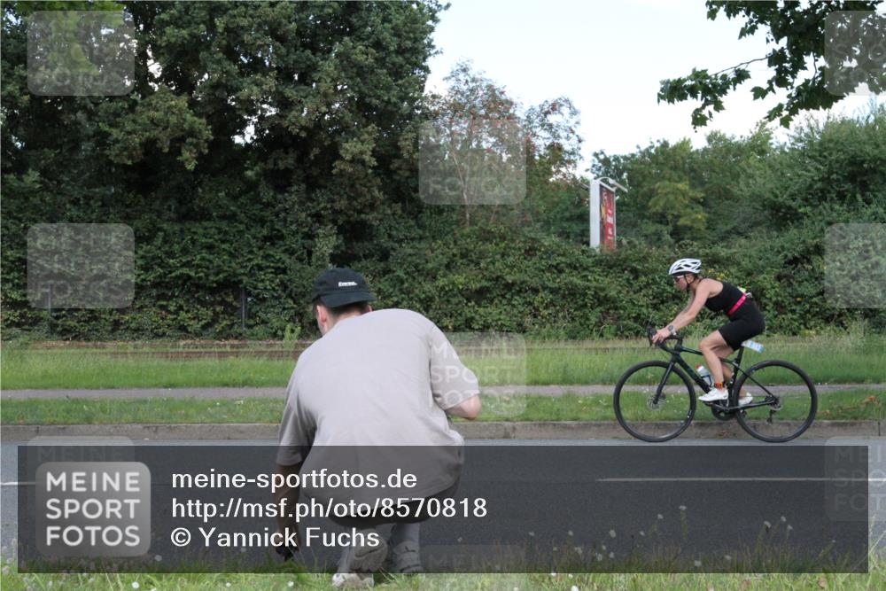 10.08.2025 - GEWOBA Citytriathlon Bremen Yannick Fuchs http://msf.ph/oto/8570818 10.08.2025 14:27:44 Radfahren 156, 159, 194, 293, 322, 363 meine-sportfotos.de
